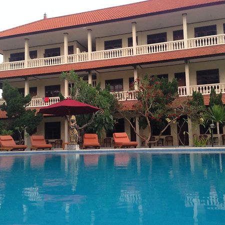 Mekar Jaya Bungalows Kuta  Ngoại thất bức ảnh