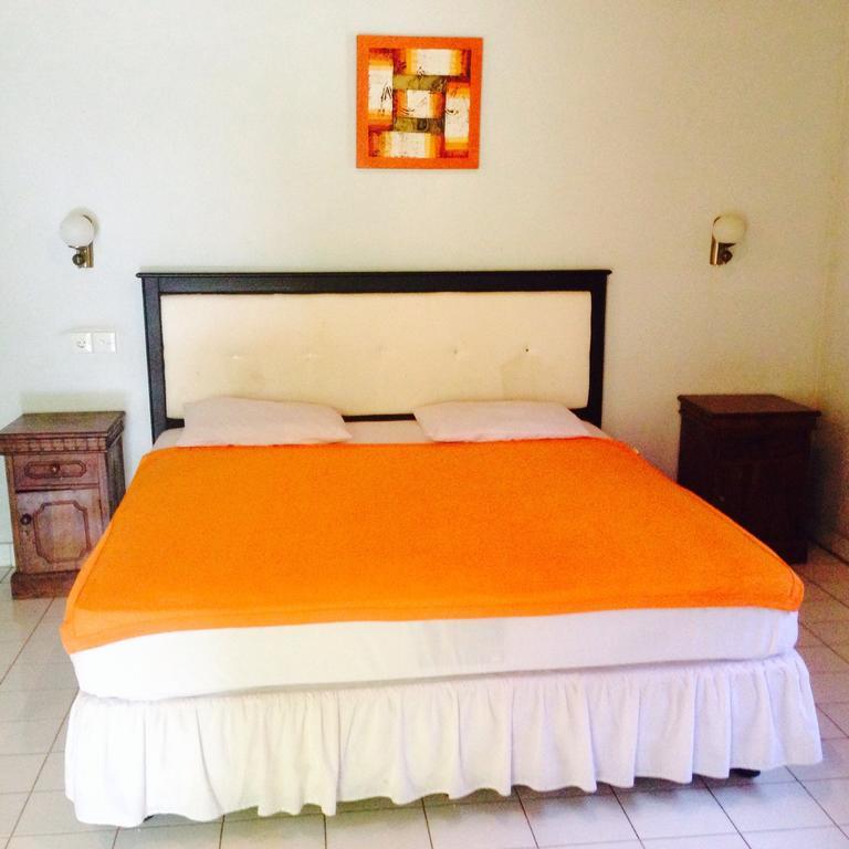 Mekar Jaya Bungalows Kuta  Phòng bức ảnh