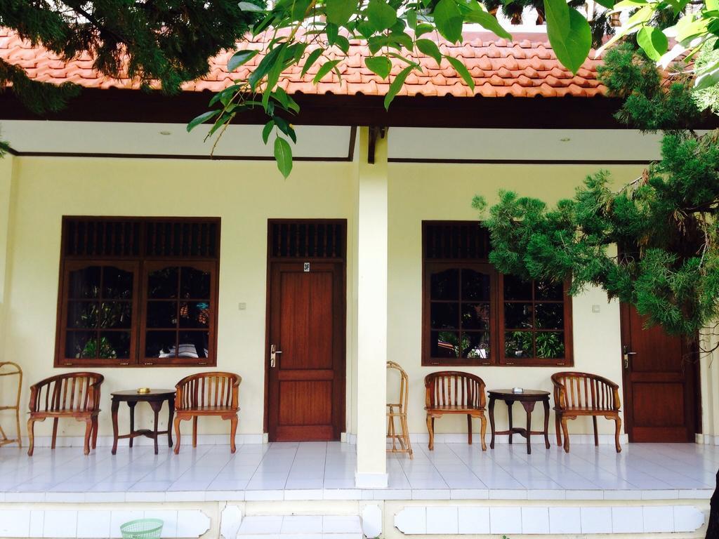 Mekar Jaya Bungalows Kuta  Phòng bức ảnh