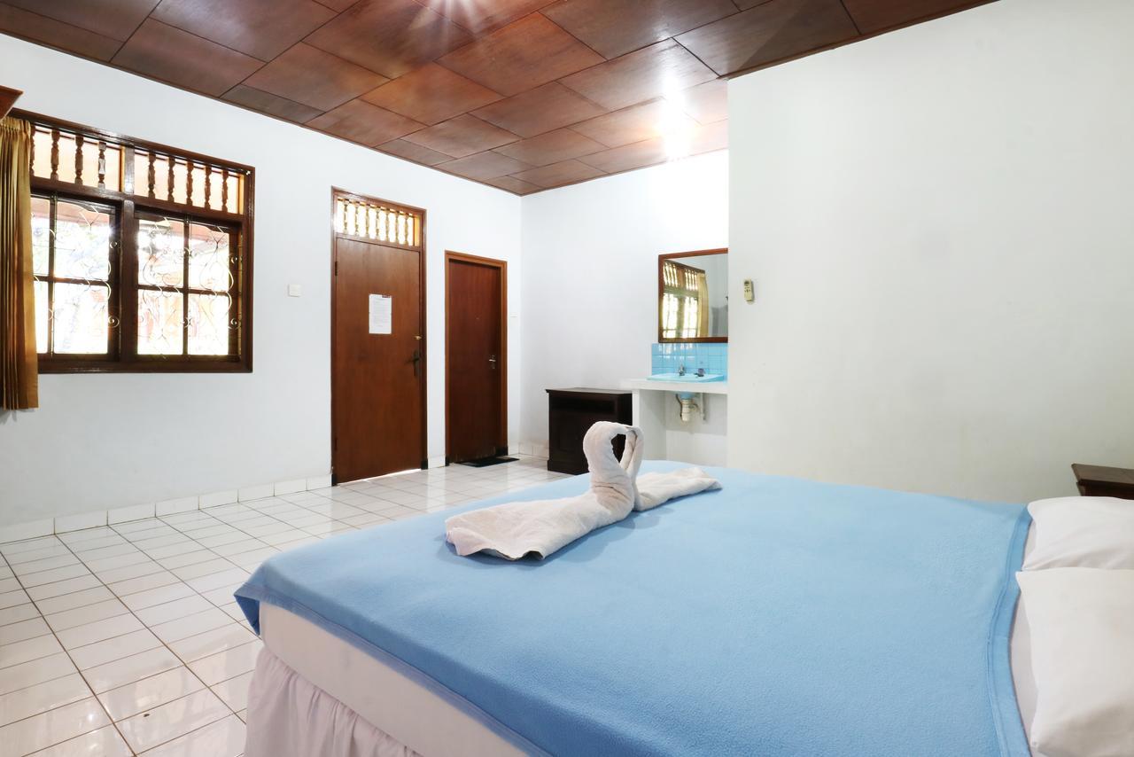 Mekar Jaya Bungalows Kuta  Ngoại thất bức ảnh