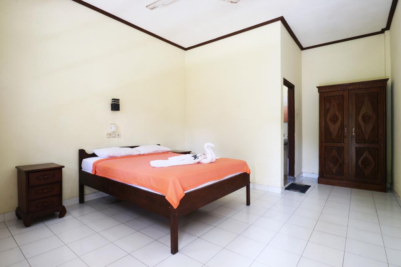 Mekar Jaya Bungalows Kuta  Ngoại thất bức ảnh