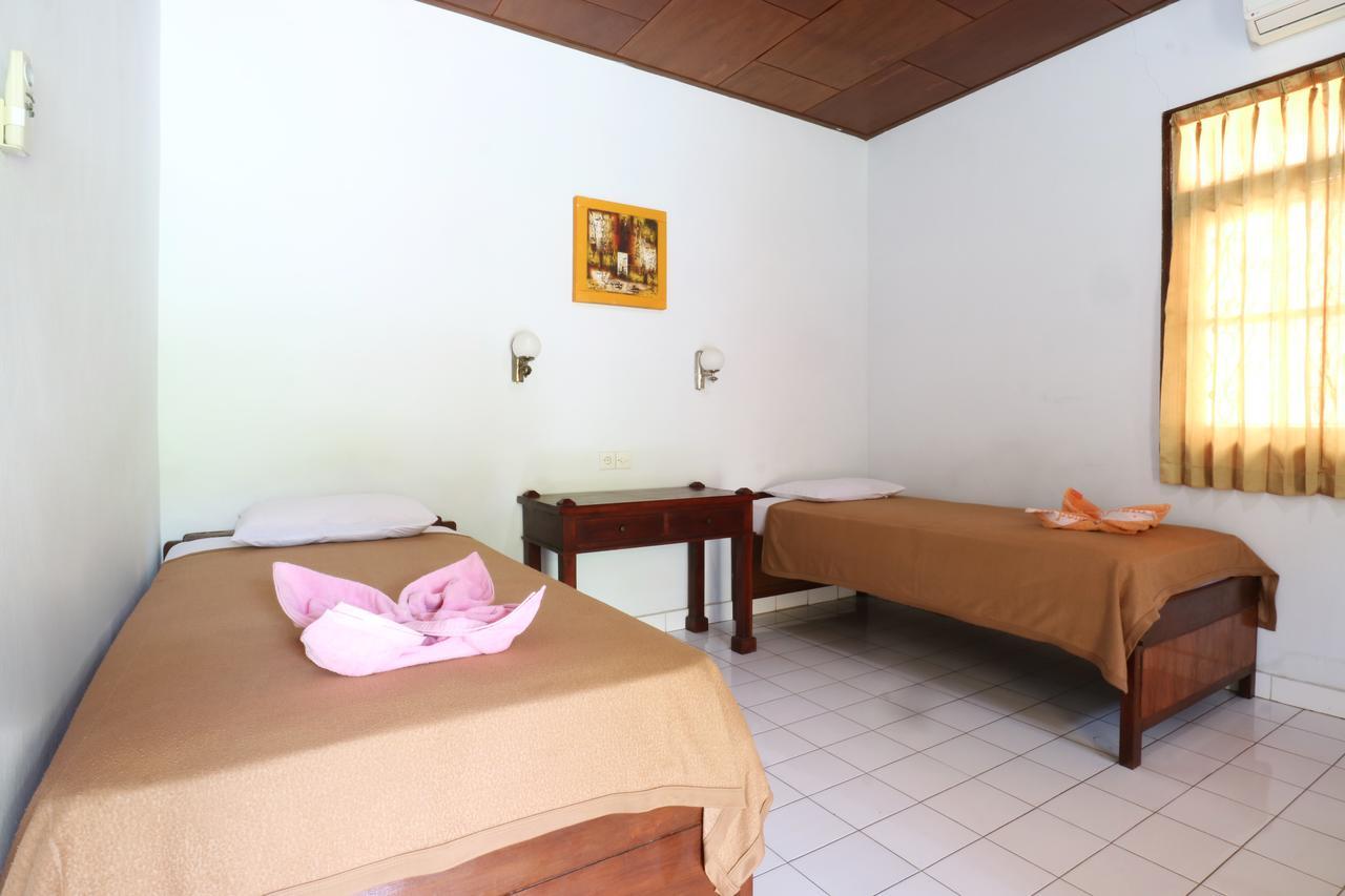 Mekar Jaya Bungalows Kuta  Ngoại thất bức ảnh