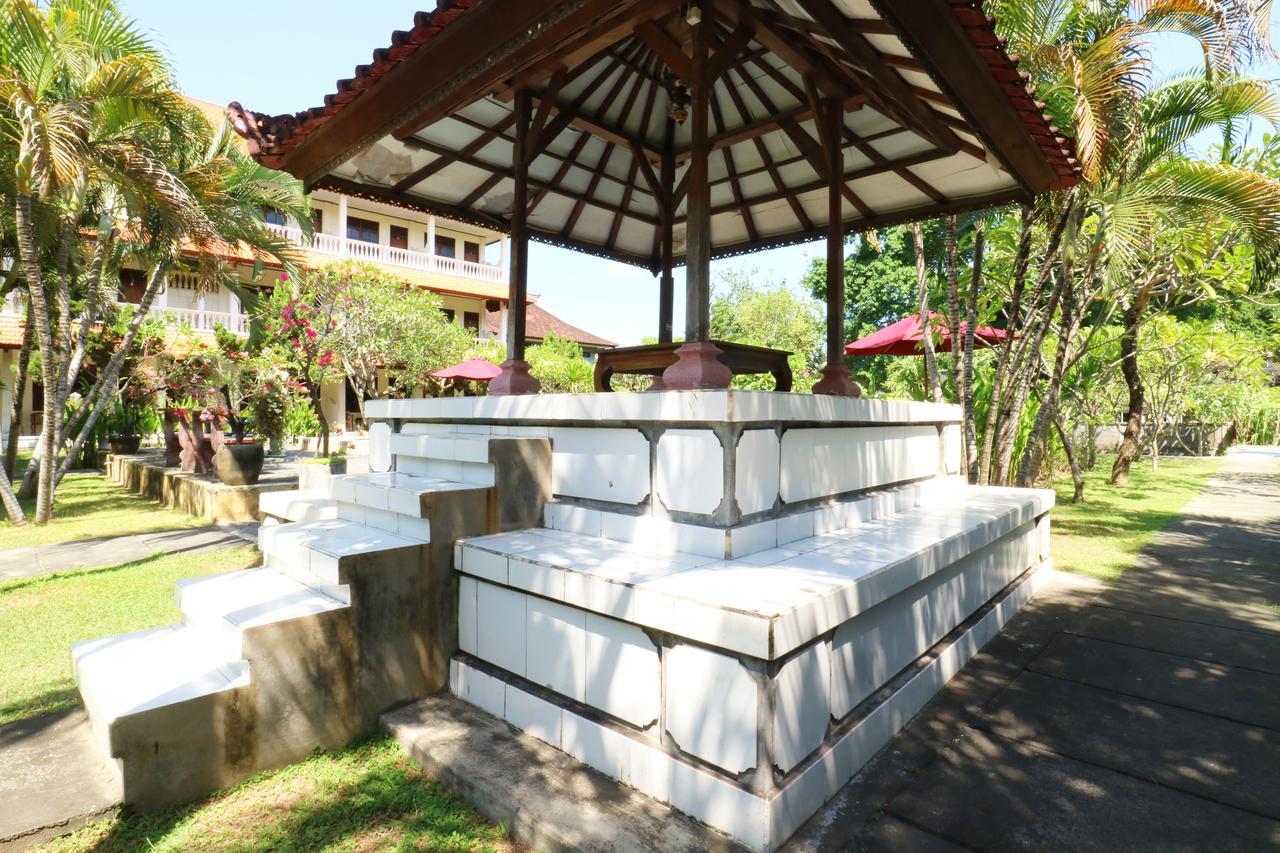 Mekar Jaya Bungalows Kuta  Ngoại thất bức ảnh