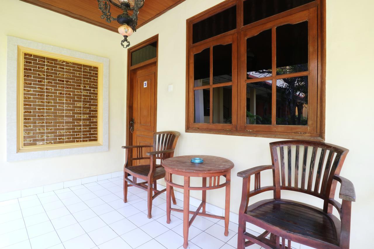 Mekar Jaya Bungalows Kuta  Ngoại thất bức ảnh