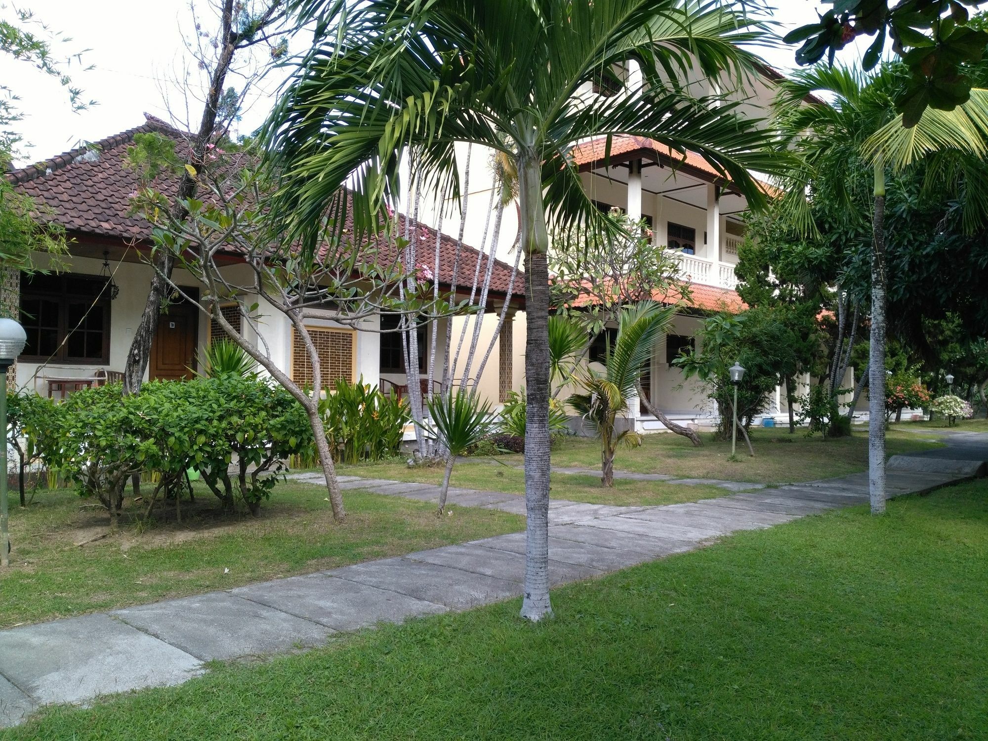 Mekar Jaya Bungalows Kuta  Ngoại thất bức ảnh
